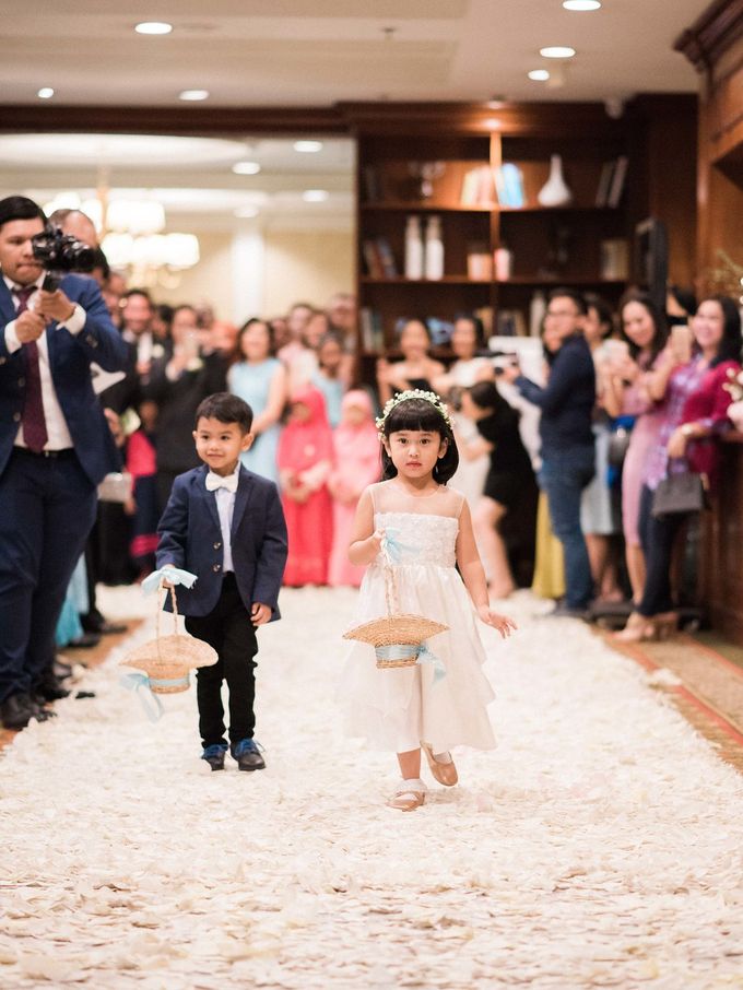 Karina & Dimas Wedding Reception by MERCANTILE PENTHOUSE WEDDING - 044 Karina & Dimas Wedding Reception by MERCANTILE PENTHOUSE WEDDING - 044