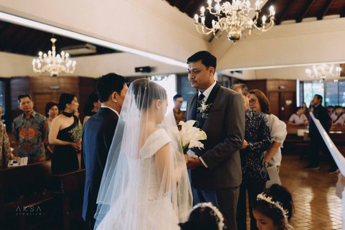 Katharina & Kevin Wedding at The Gallery CIBIS Park Part 7 by vielmakeup - 025 Katharina & Kevin Wedding at The Gallery CIBIS Park Part 7 by vielmakeup - 025