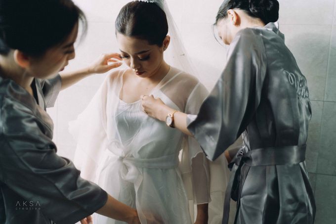 Katharina & Kevin Wedding at The Gallery CIBIS Park Part 1 by vielmakeup - 033