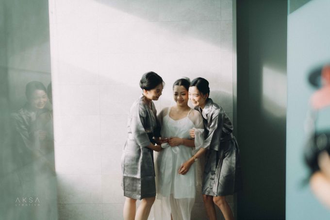 Katharina & Kevin Wedding at The Gallery CIBIS Park Part 1 by vielmakeup - 034