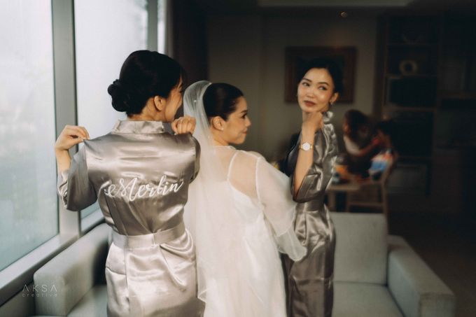 Katharina & Kevin Wedding at The Gallery CIBIS Park Part 1 by vielmakeup - 036