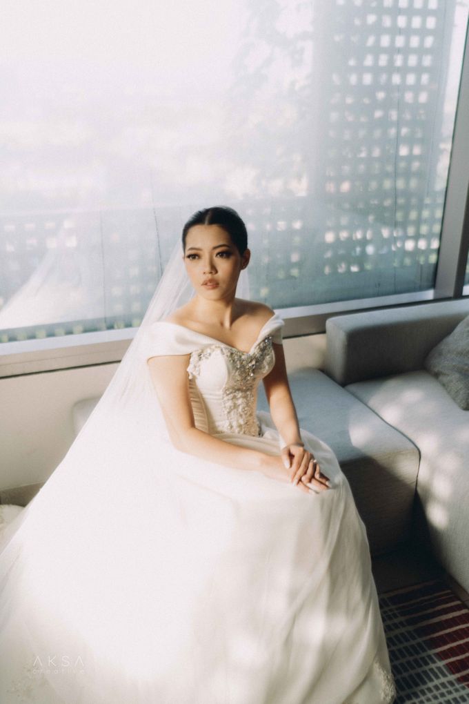 Katharina & Kevin Wedding at The Gallery CIBIS Park Part 1 by vielmakeup - 044