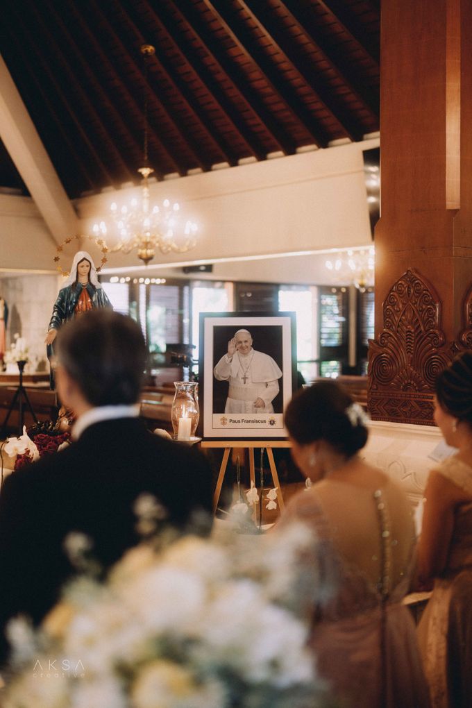 Katharina & Kevin Wedding at The Gallery CIBIS Park Part 3 by vielmakeup - 002