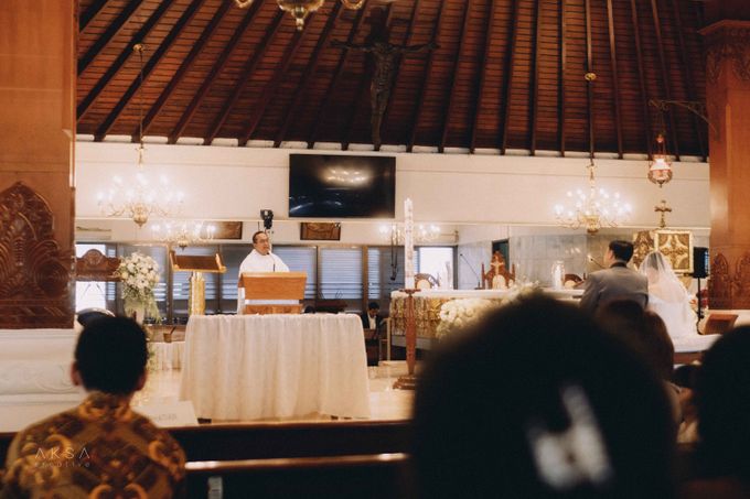Katharina & Kevin Wedding at The Gallery CIBIS Park Part 3 by vielmakeup - 010