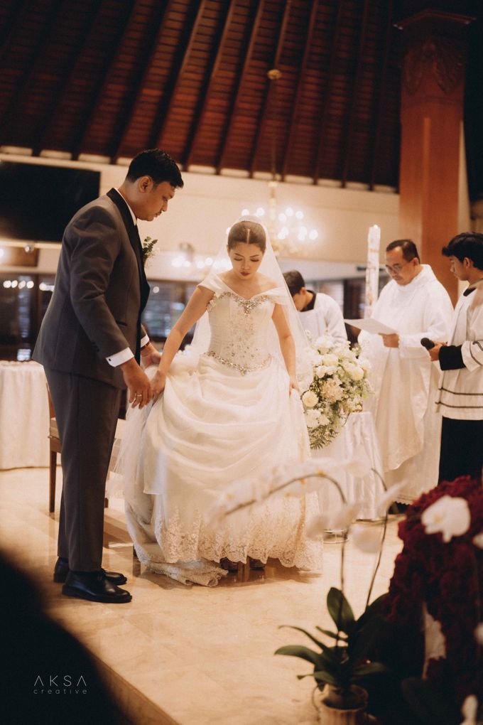 Katharina & Kevin Wedding at The Gallery CIBIS Park Part 3 by vielmakeup - 021