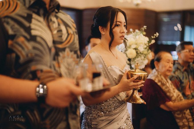 Katharina & Kevin Wedding at The Gallery CIBIS Park Part 3 by vielmakeup - 033