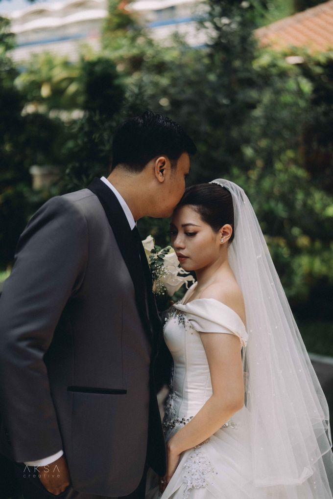 Katharina & Kevin Wedding at The Gallery CIBIS Park Part 3 by vielmakeup - 049