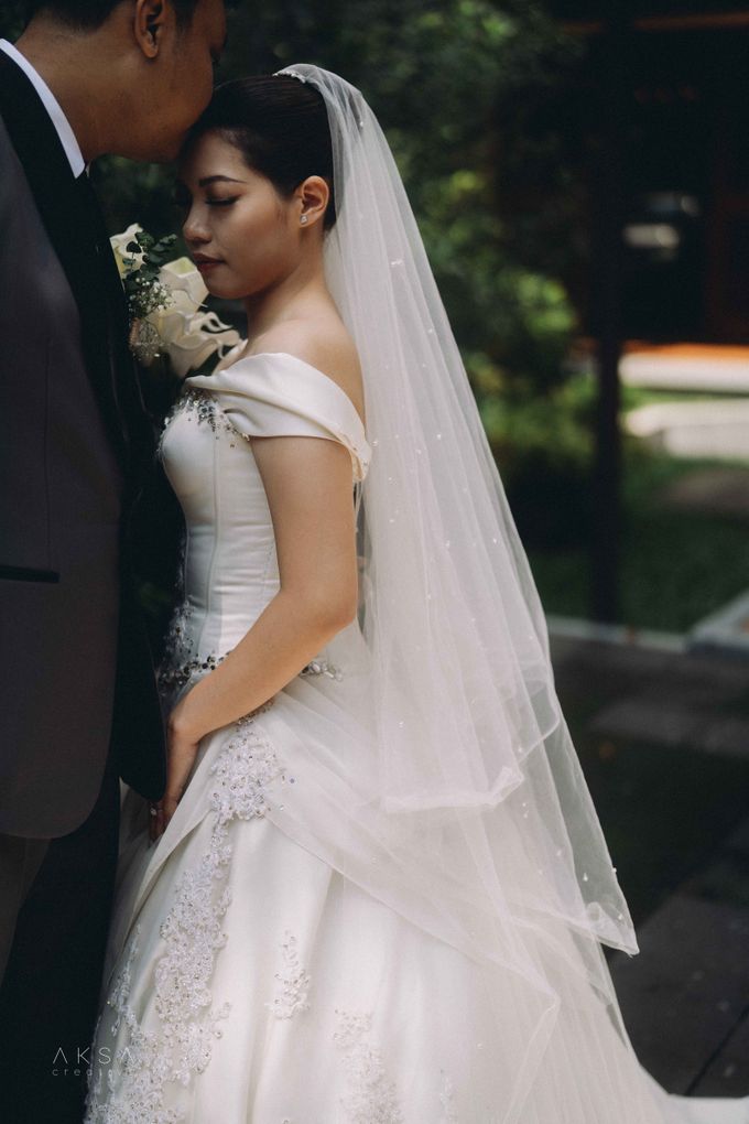 Katharina & Kevin Wedding at The Gallery CIBIS Park Part 4 by vielmakeup - 001
