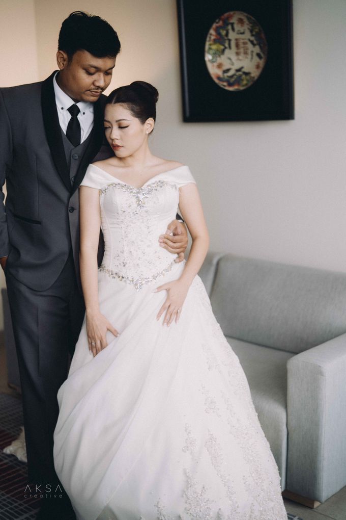 Katharina & Kevin Wedding at The Gallery CIBIS Park Part 4 by vielmakeup - 021