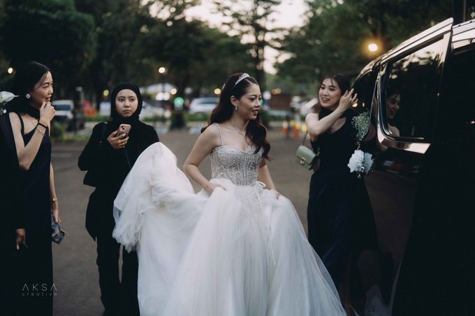 Katharina & Kevin Wedding at The Gallery CIBIS Park Part 4 by vielmakeup - 031
