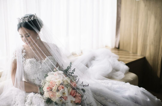 White Wedding Elegance by Eye Candy Manila Event Styling Co. - 010 White Wedding Elegance by Eye Candy Manila Event Styling Co. - 010