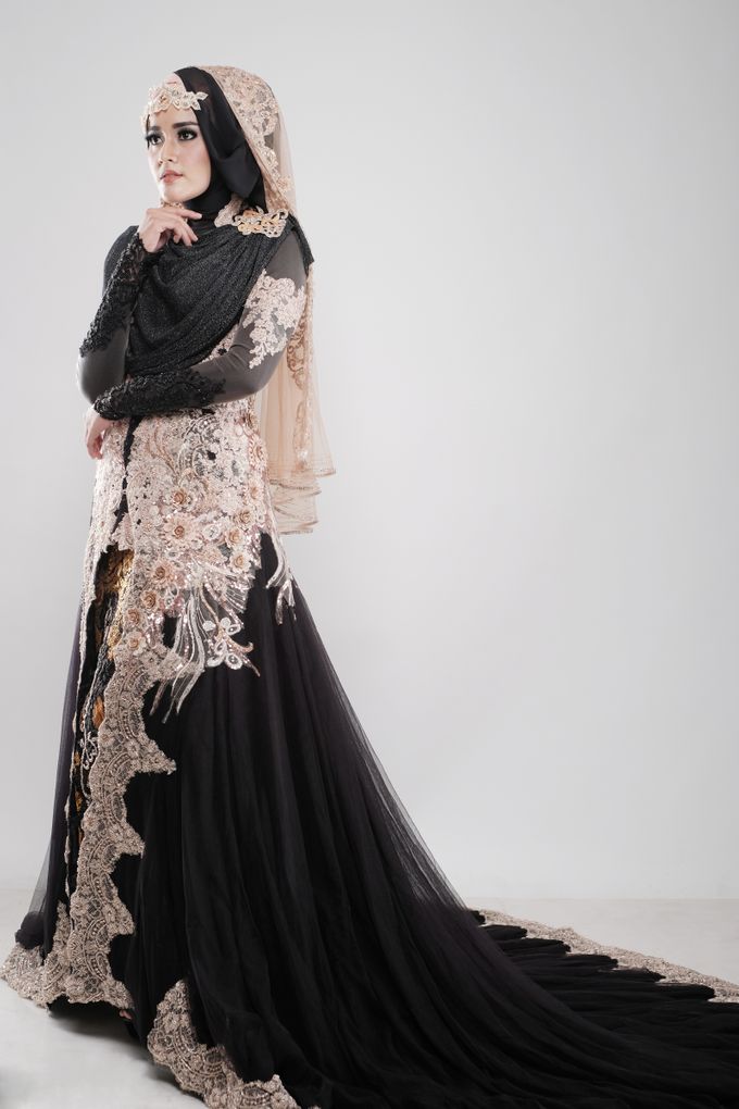 Kebaya Black seroja Photo Shoot by LAKSMI 0817 0370 7670 by LAKSMI - Kebaya Muslimah & Islamic Bride - 004 Kebaya Black seroja Photo Shoot by LAKSMI 0817 0370 7670 by LAKSMI - Kebaya Muslimah & Islamic Bride - 004