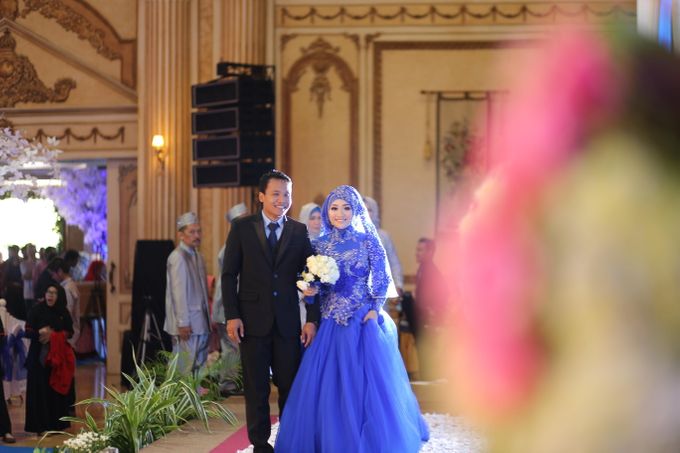 Kebaya Resepsi Muslimah Blue Elektrik Sukma & Alfin by LAKSMI 0817 0370 7670 by LAKSMI - Kebaya Muslimah & Islamic Bride - 006