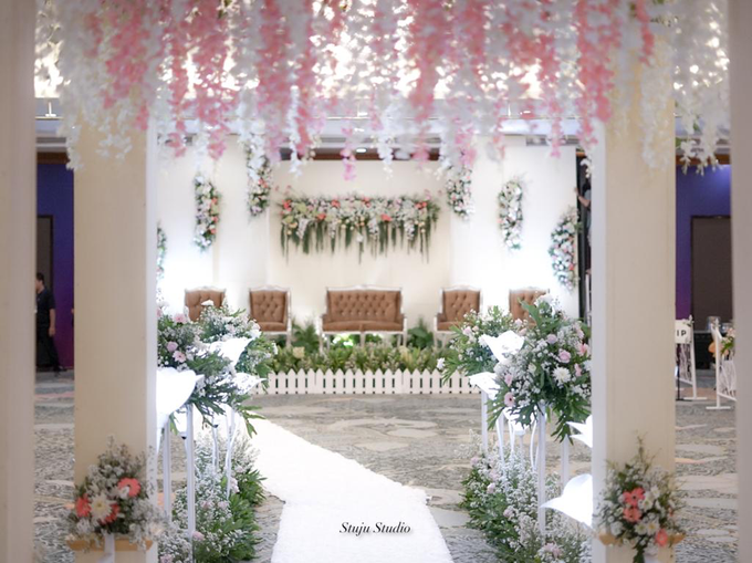 The wedding decoration of Febri & Nisa  by Kemas Decoration - 005