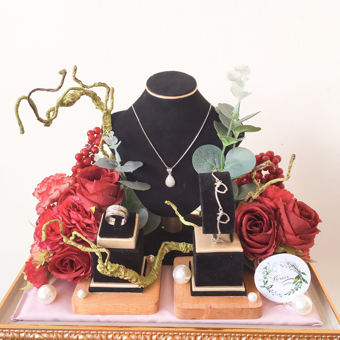 Mahar set perhiasan Nia & Dimas  by Kesan Seserahan - 001