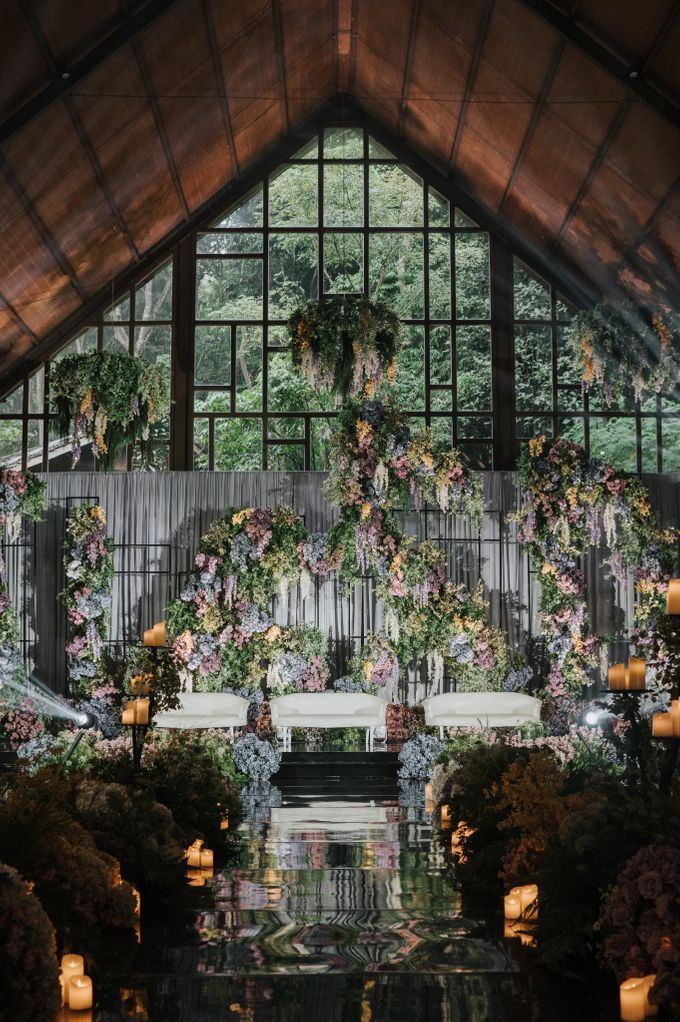 Kevin & Laneke Wedding Decoration at Imah Seniman by Valentine Wedding Decoration - 003 Kevin & Laneke Wedding Decoration at Imah Seniman by Valentine Wedding Decoration - 003