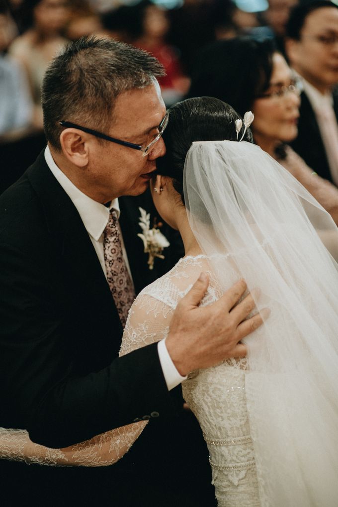 Holy Matrimony Kelvin & Teresa by saptodjojokartiko bride - 017 Holy Matrimony Kelvin & Teresa by saptodjojokartiko bride - 017