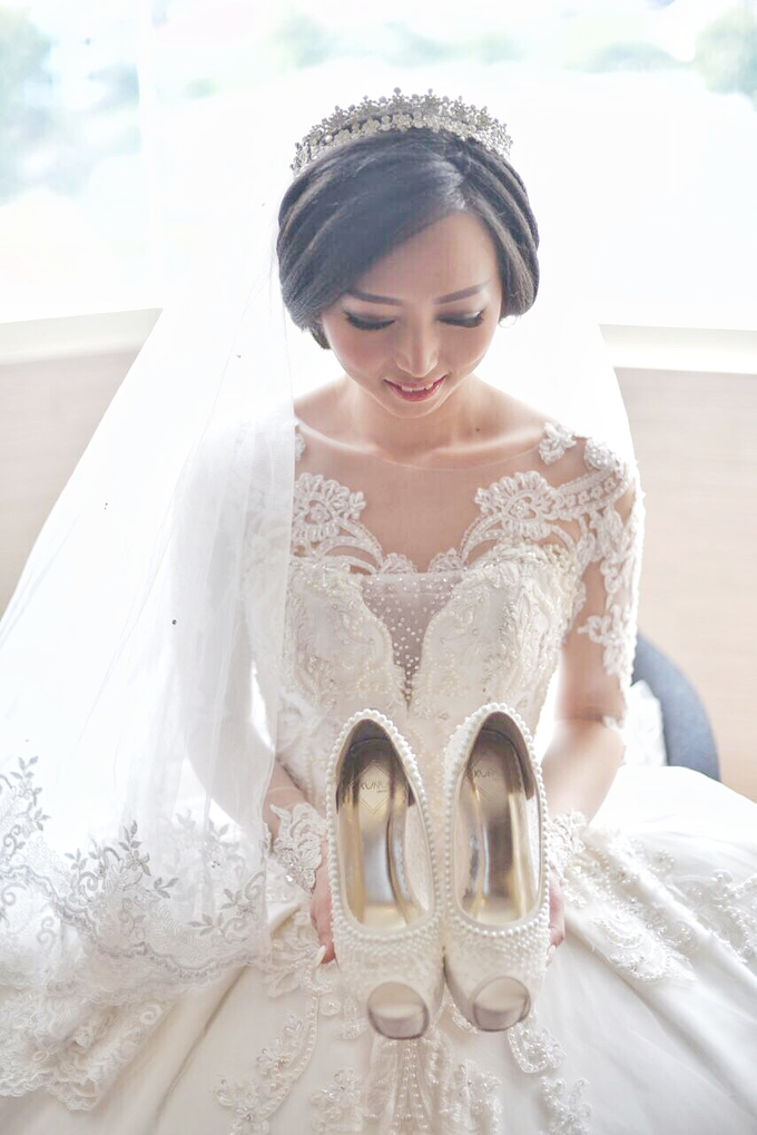 Helen by House Of Lea Bridal - 005