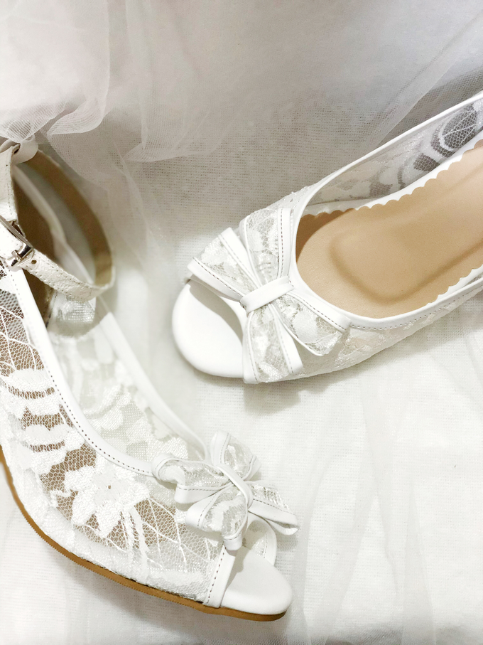 MILLY WHITE WEDDING HEELS by Helen Kunu by Kunu Looks - 001