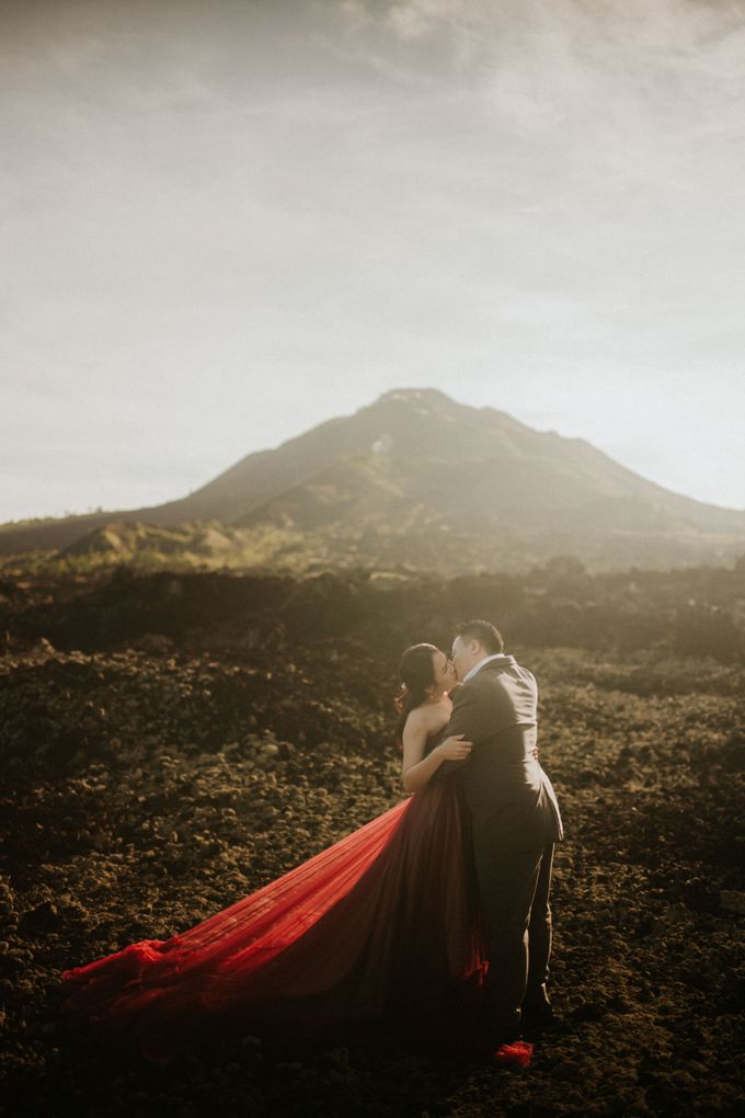 Gunung Batur, Bali - Prewedding of Marwan & Sheren by Lemia Project - 029 Gunung Batur, Bali - Prewedding of Marwan & Sheren by Lemia Project - 029