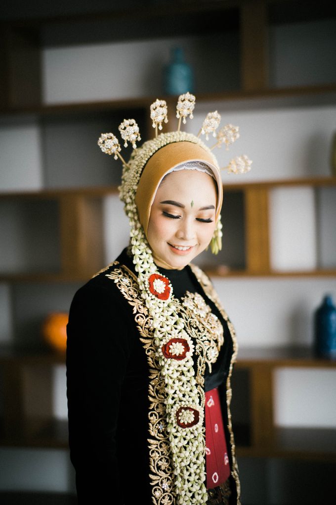 Anis by Chindra Tansil - 007 Anis by Chindra Tansil - 007