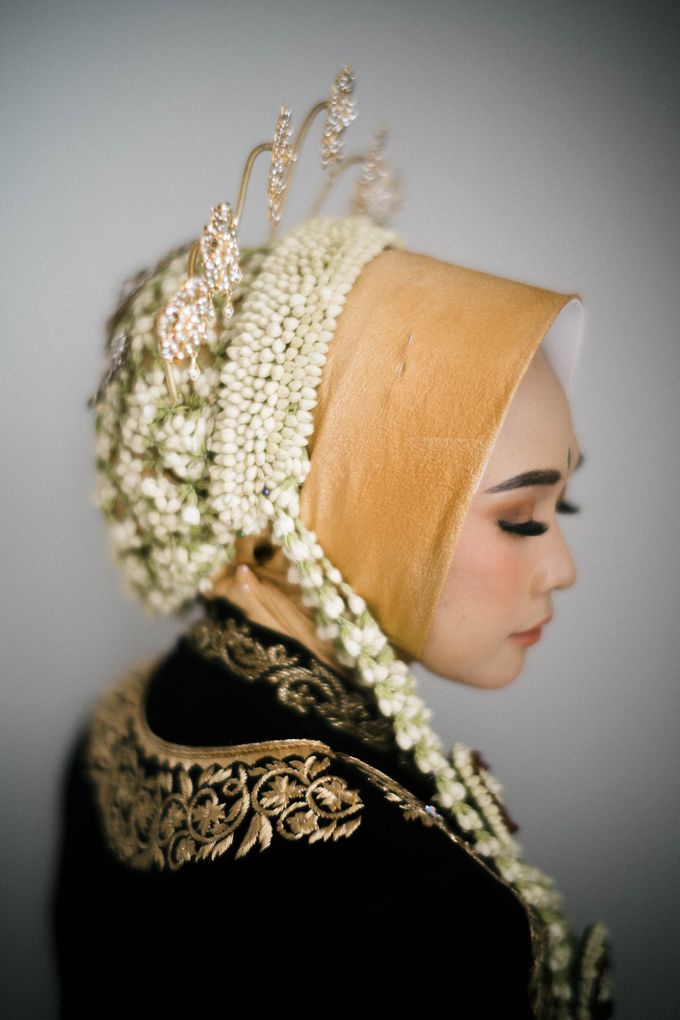 Anis by Chindra Tansil - 001 Anis by Chindra Tansil - 001