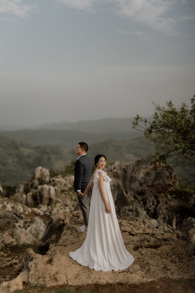 A Love Wrapped in White and Whispers of Bandung by Cesar Picture - 016 A Love Wrapped in White and Whispers of Bandung by Cesar Picture - 016