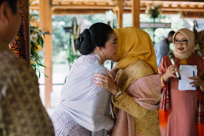 The Engagement of Ila & Ragyl at Hidden Paradise Jakarta by KAMALA WEDDINGS - 008 The Engagement of Ila & Ragyl at Hidden Paradise Jakarta by KAMALA WEDDINGS - 008