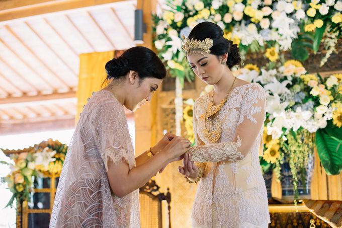 The Engagement of Ila & Ragyl at Hidden Paradise Jakarta by KAMALA WEDDINGS - 021 The Engagement of Ila & Ragyl at Hidden Paradise Jakarta by KAMALA WEDDINGS - 021