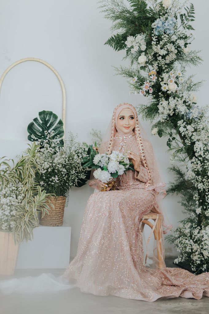 Photoshoot Dusty Pink Rainy by LAKSMI - Kebaya Muslimah & Islamic Bride - 002