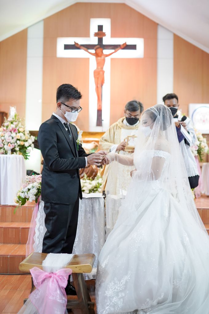 Wedding Of Leo & Eka by eL Royale Hotel Bandung d/h Grand Royal Panghegar - 003 Wedding Of Leo & Eka by eL Royale Hotel Bandung d/h Grand Royal Panghegar - 003