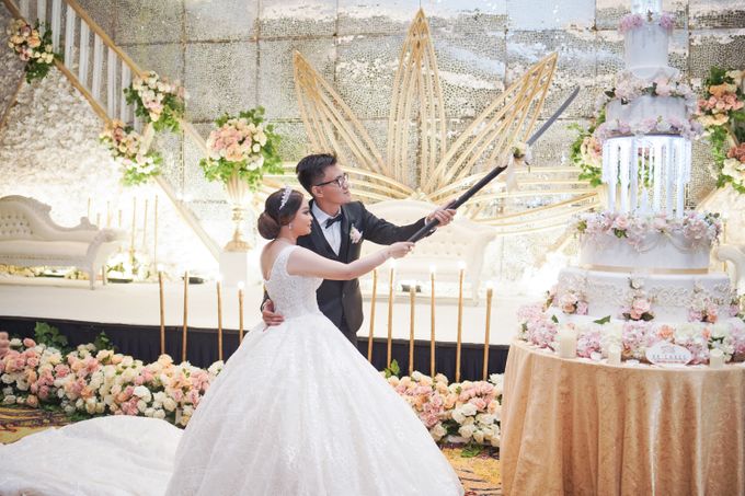 Wedding Of Leo & Eka by eL Royale Hotel Bandung d/h Grand Royal Panghegar - 007 Wedding Of Leo & Eka by eL Royale Hotel Bandung d/h Grand Royal Panghegar - 007