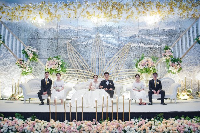 Wedding Of Leo & Eka by eL Royale Hotel Bandung d/h Grand Royal Panghegar - 009 Wedding Of Leo & Eka by eL Royale Hotel Bandung d/h Grand Royal Panghegar - 009