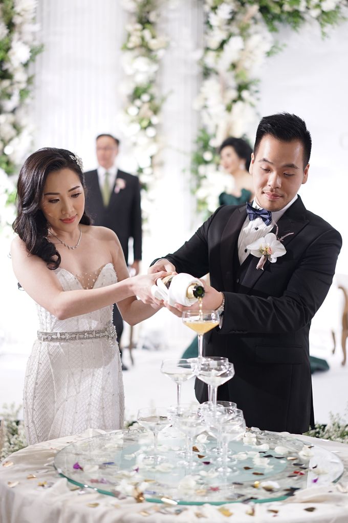 Wedding Day of Brian & Chrisella by Magnifique Wedding Organizer - 041 Wedding Day of Brian & Chrisella by Magnifique Wedding Organizer - 041