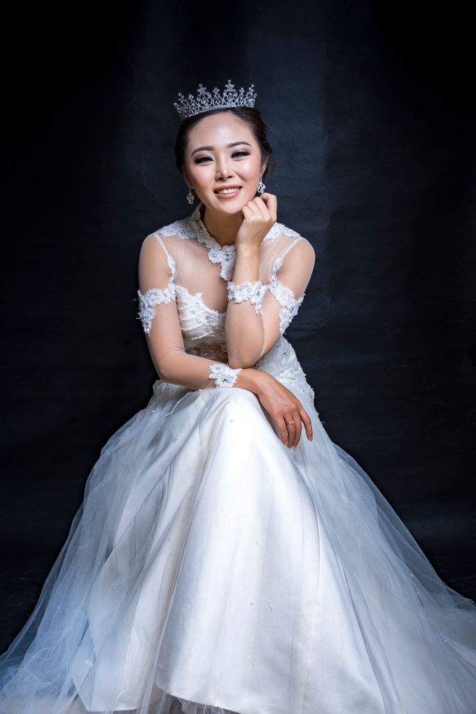 Photoshoot wedding gown studio rosegold by Rosegold - 005 Photoshoot wedding gown studio rosegold by Rosegold - 005