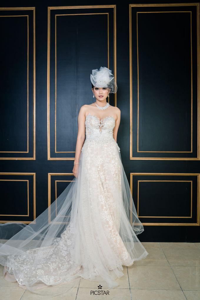 Photoshoot wedding gown studio rosegold by Rosegold - 001 Photoshoot wedding gown studio rosegold by Rosegold - 001