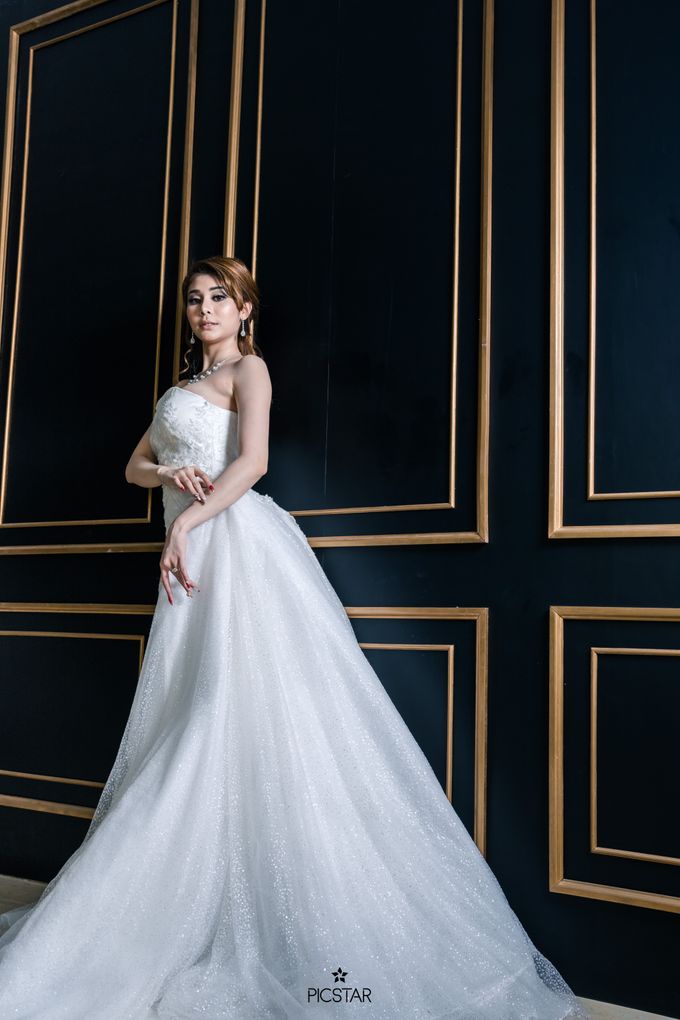 Photoshoot wedding gown studio rosegold by Rosegold - 002 Photoshoot wedding gown studio rosegold by Rosegold - 002