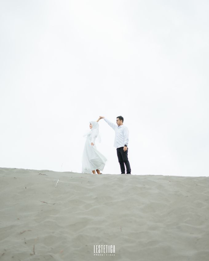The Prewedding of Mona & Anang by Lestetica Photo & Video - 044 The Prewedding of Mona & Anang by Lestetica Photo & Video - 044