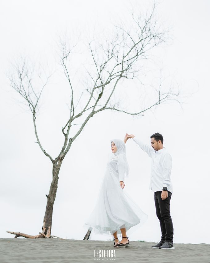 The Prewedding of Mona & Anang by Lestetica Photo & Video - 028 The Prewedding of Mona & Anang by Lestetica Photo & Video - 028