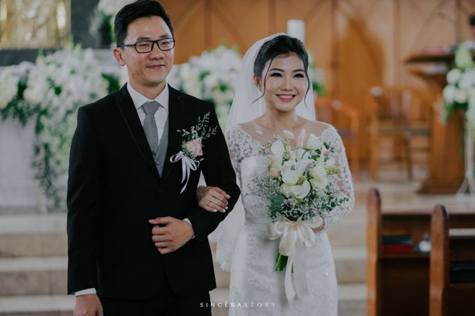 Audy & Indah Wedding Day by Reverose Flower Studio - 002 Audy & Indah Wedding Day by Reverose Flower Studio - 002