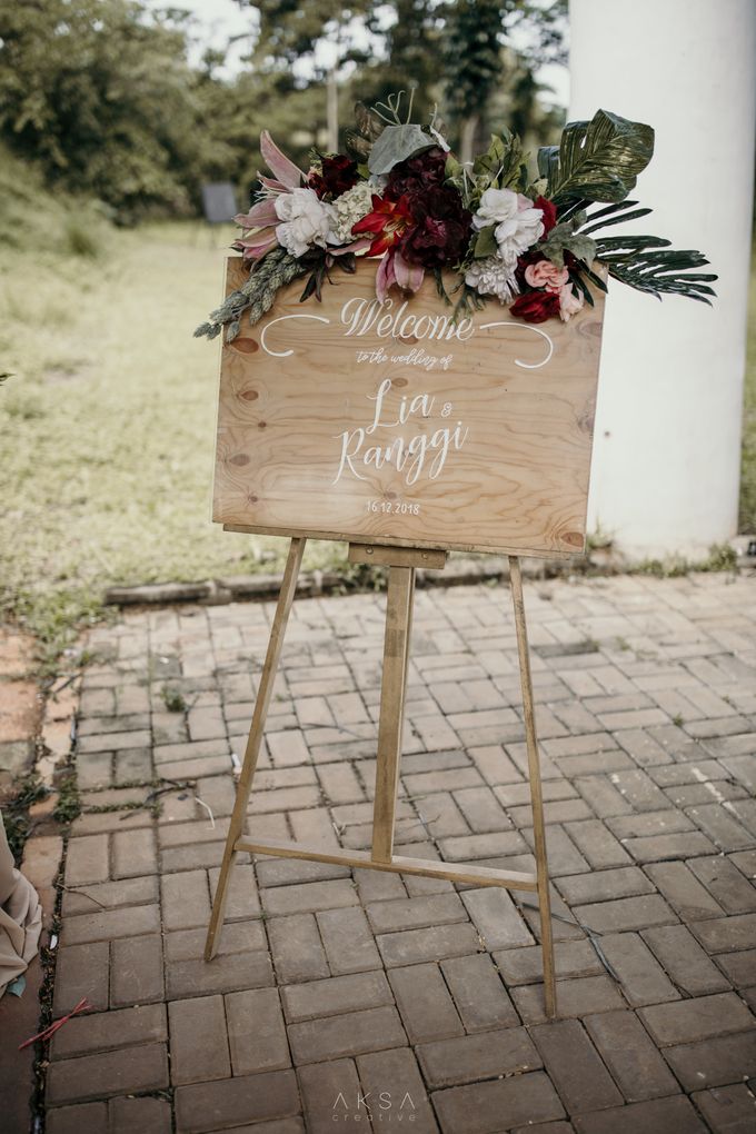 Lia and Ranggi Wedding Decoration by AKSA Creative - 020