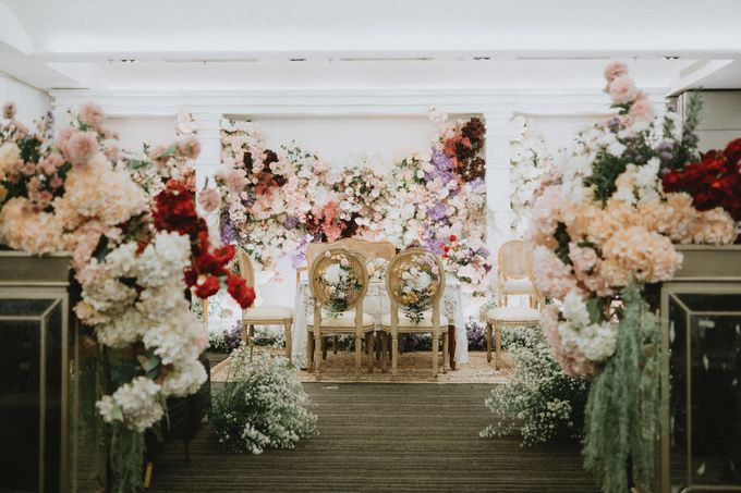 The Wedding of Astri & Bianda by Decor Everywhere - 009