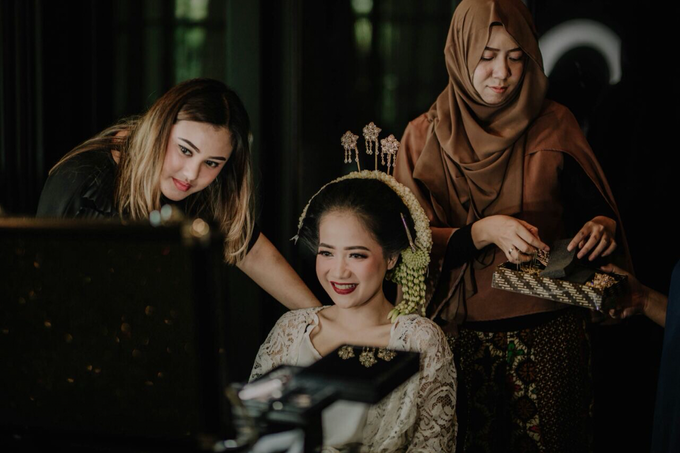 Resepsi pernikahan Nathasya - Rully by LIGHT Enterprise - 002