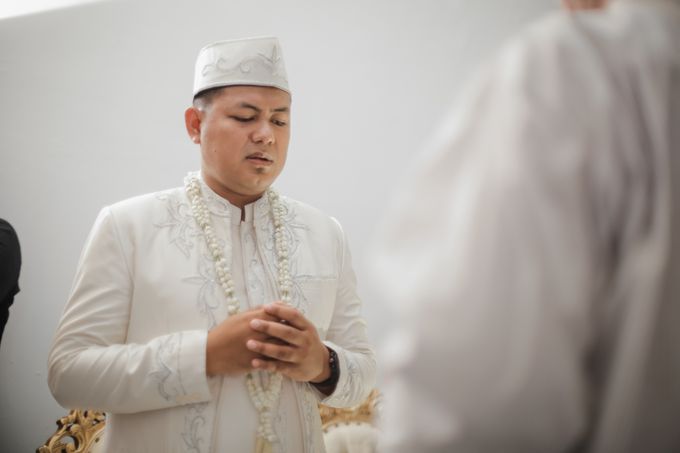 Akad Of Elly & Rizal by LAKSMI - Kebaya Muslimah & Islamic Bride - 004 Akad Of Elly & Rizal by LAKSMI - Kebaya Muslimah & Islamic Bride - 004