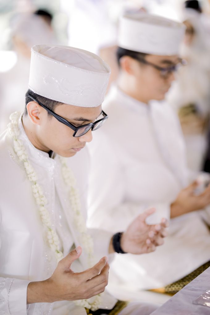 The Wedding Of Astrid & Bagas by LAKSMI - Kebaya Muslimah & Islamic Bride - 001 The Wedding Of Astrid & Bagas by LAKSMI - Kebaya Muslimah & Islamic Bride - 001