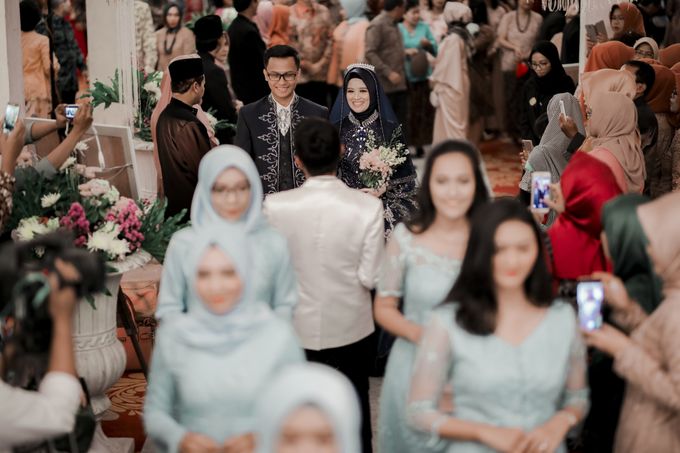 The Wedding Of Astrid & Bagas by LAKSMI - Kebaya Muslimah & Islamic Bride - 005