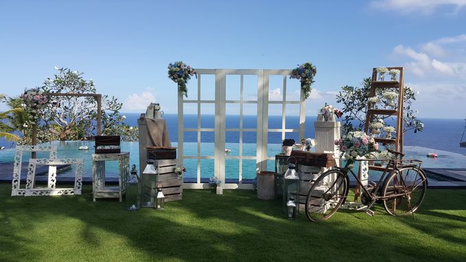 Romantic Dusty Blue by d'Oasis Florist & Decoration - 028 Romantic Dusty Blue by d'Oasis Florist & Decoration - 028