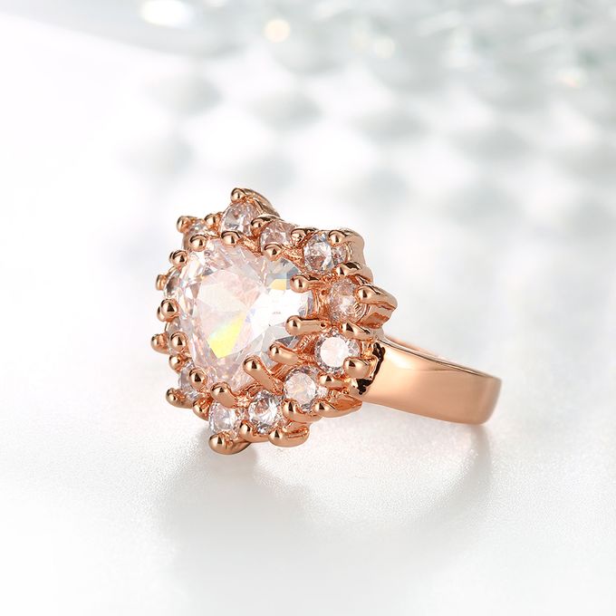TIARIA Diamond Heart Ring Perhiasan Emas Cincin Berlian by TIARIA - 002 TIARIA Diamond Heart Ring Perhiasan Emas Cincin Berlian by TIARIA - 002