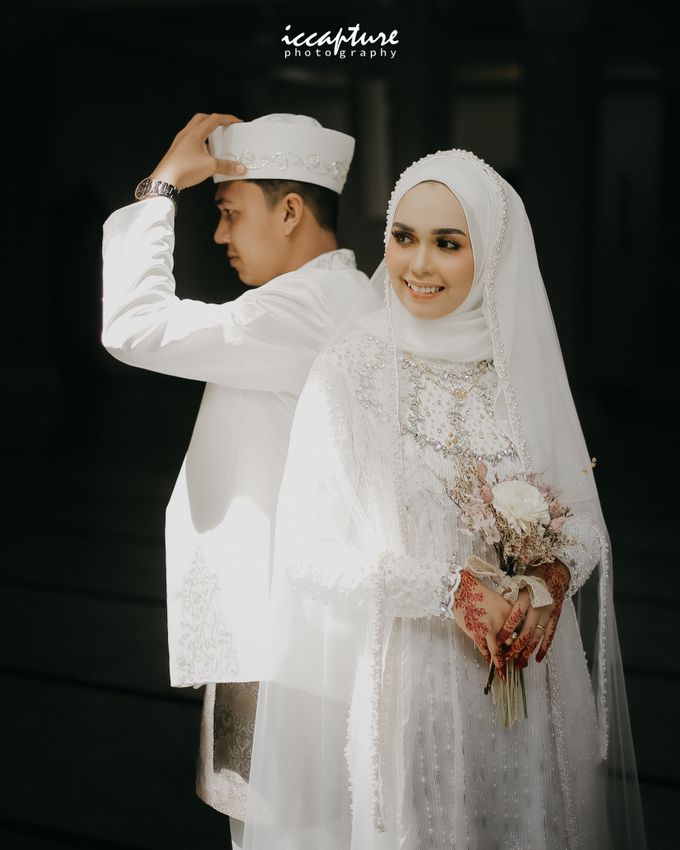 From Lerisa & Fauzan's wedding session. by iccapture photography - 004