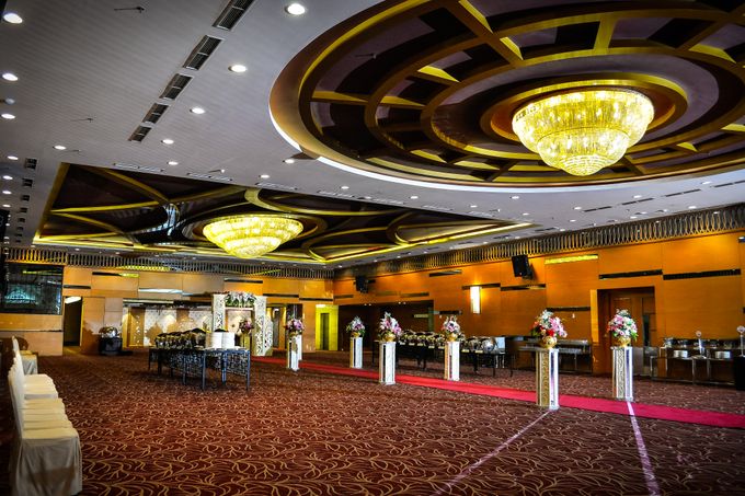 Standing Party Wedding at Angke Restaurant by Angke Restaurant & Ballroom Jakarta - 006 Standing Party Wedding at Angke Restaurant by Angke Restaurant & Ballroom Jakarta - 006